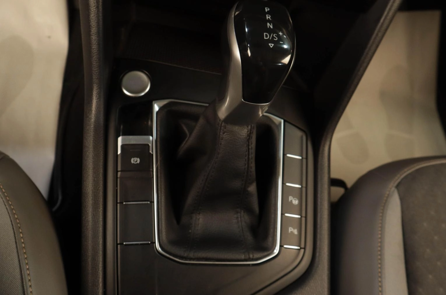 Volkswagen Taos 15 из 16