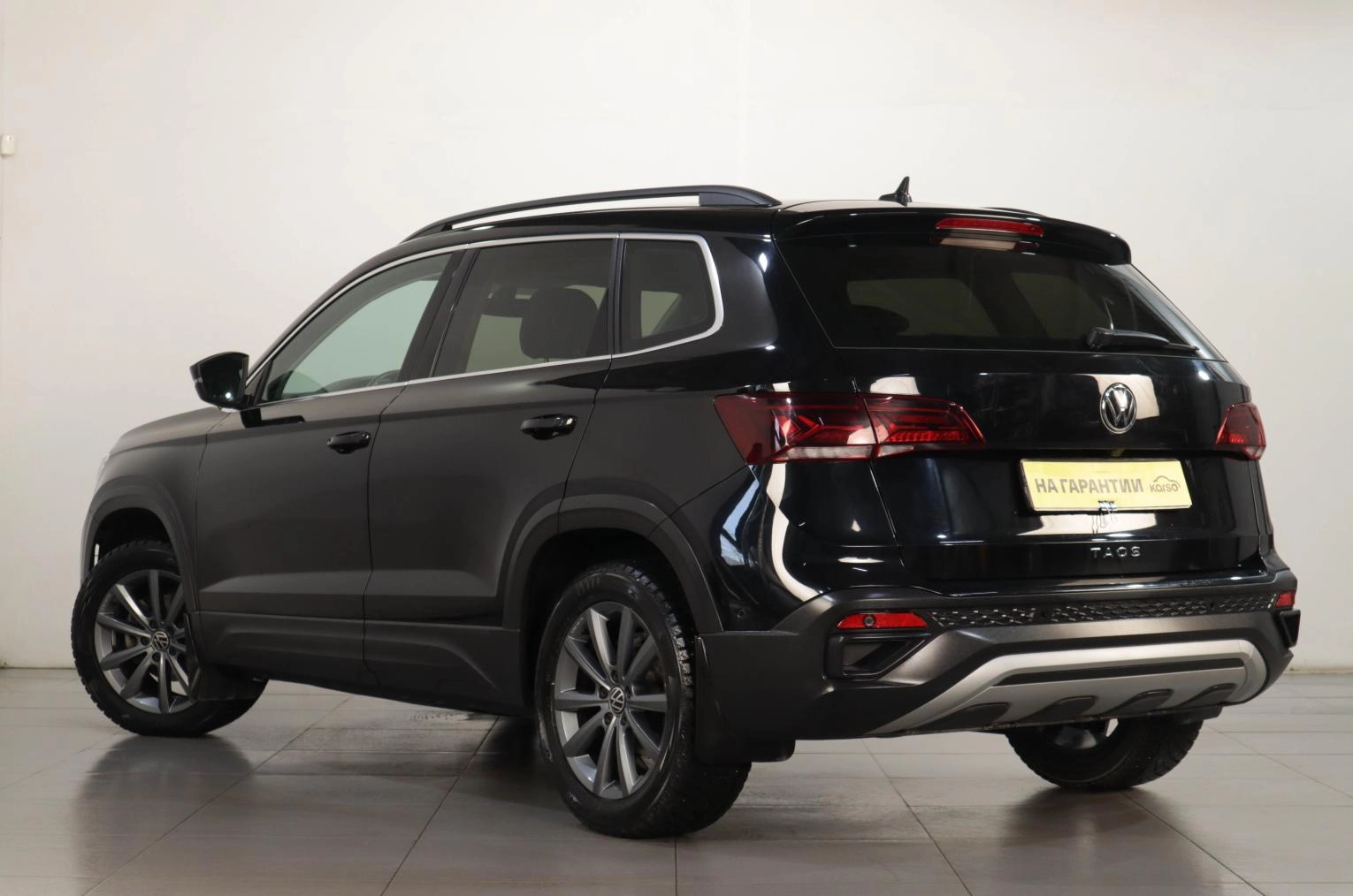 Volkswagen Taos 6 из 16