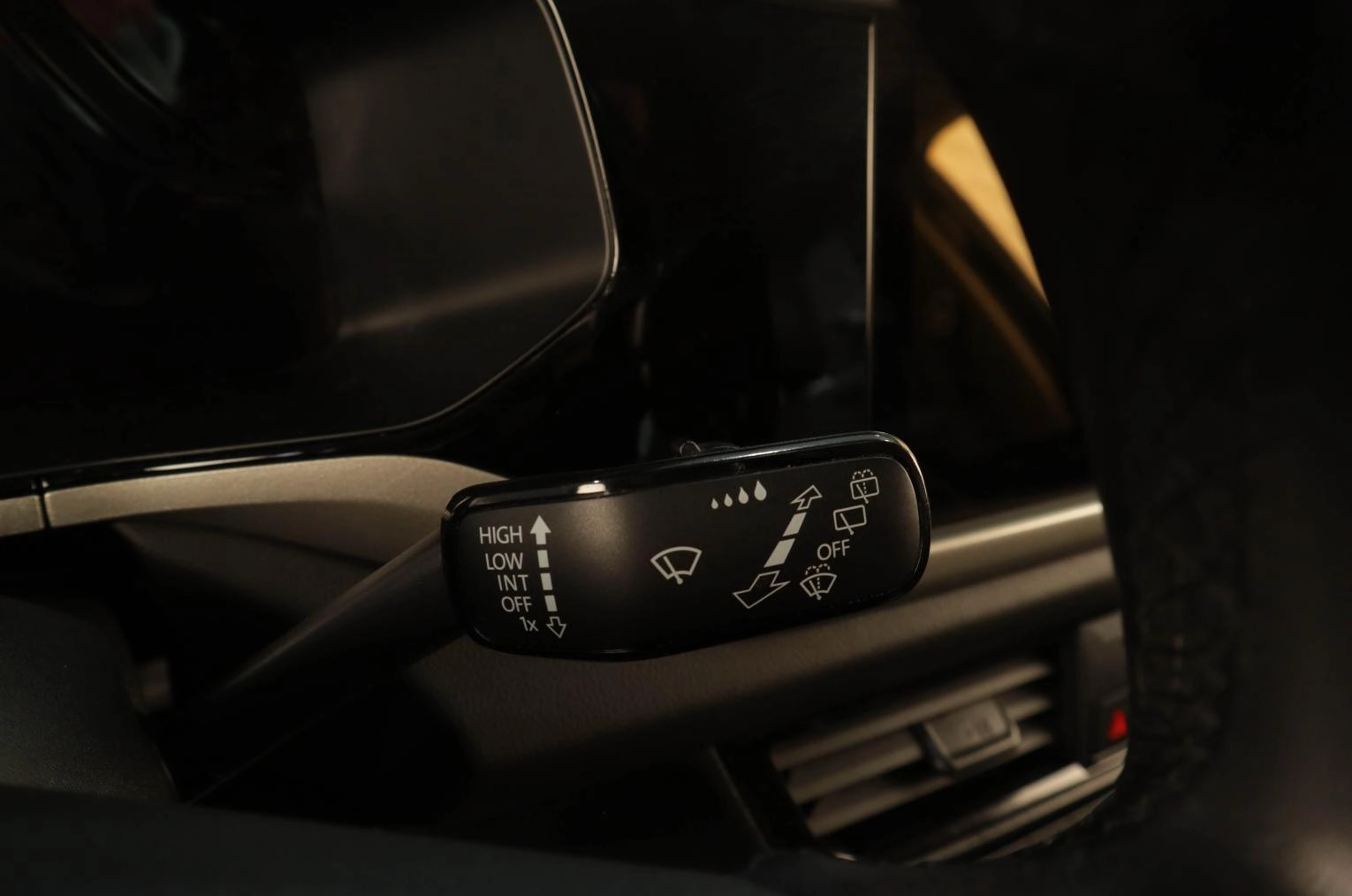 Volkswagen Taos 13 из 16