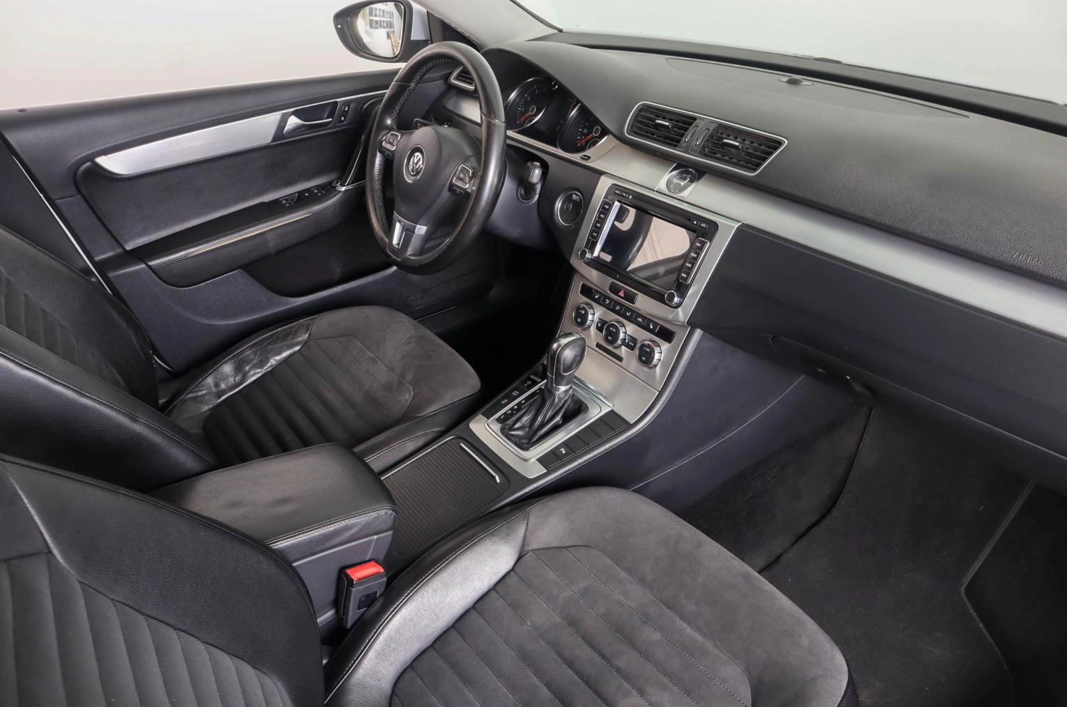 Volkswagen Passat 11 из 25