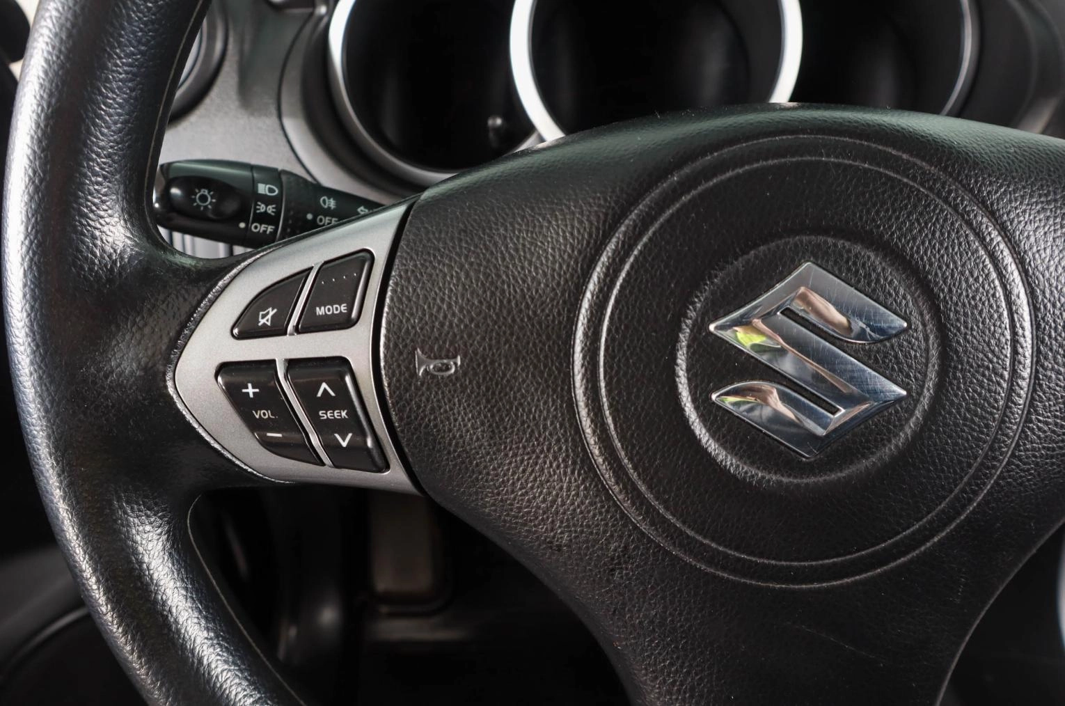 Suzuki Grand Vitara 16 из 22