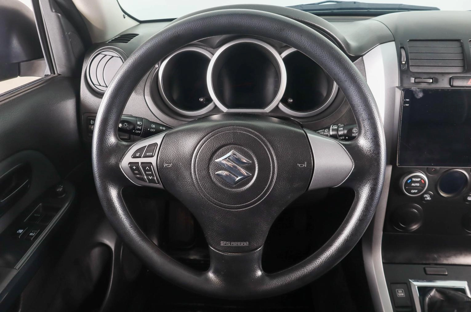 Suzuki Grand Vitara 15 из 22