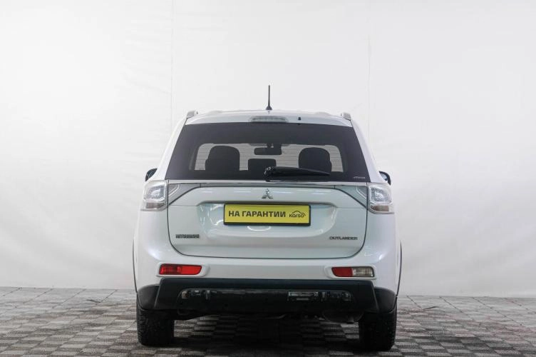 Mitsubishi Outlander 5 из 6