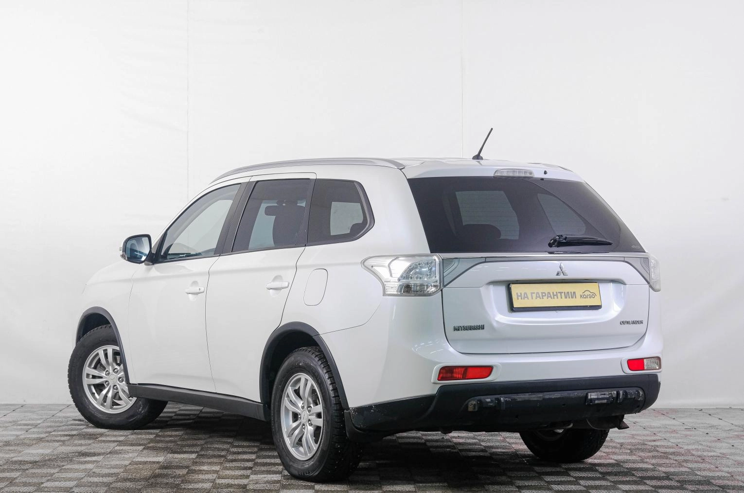 Mitsubishi Outlander 4 из 21