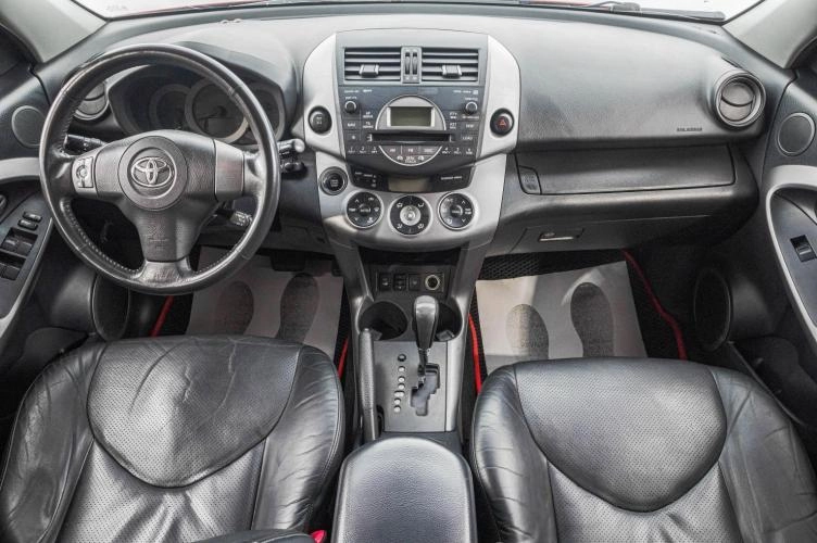 Toyota RAV4 10 из 28