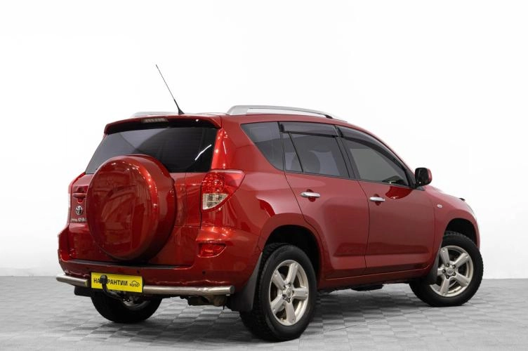 Toyota RAV4 4 из 28