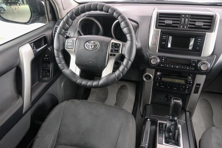 Toyota Land Cruiser Prado 9 из 25