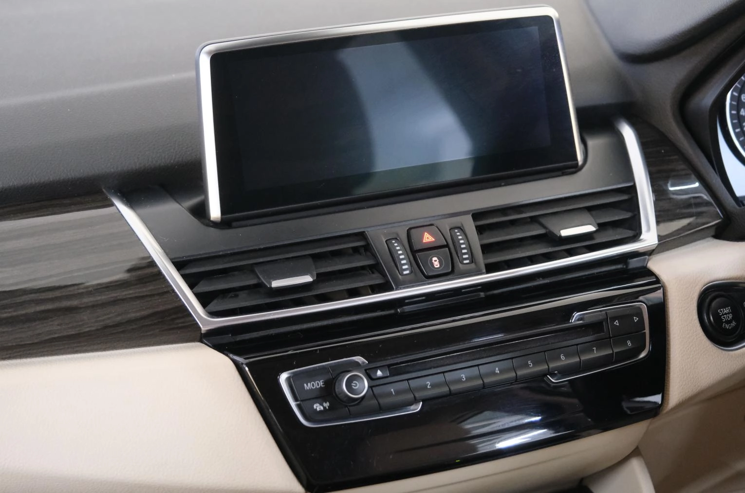 BMW 2 серия Active Tourer 14 из 24