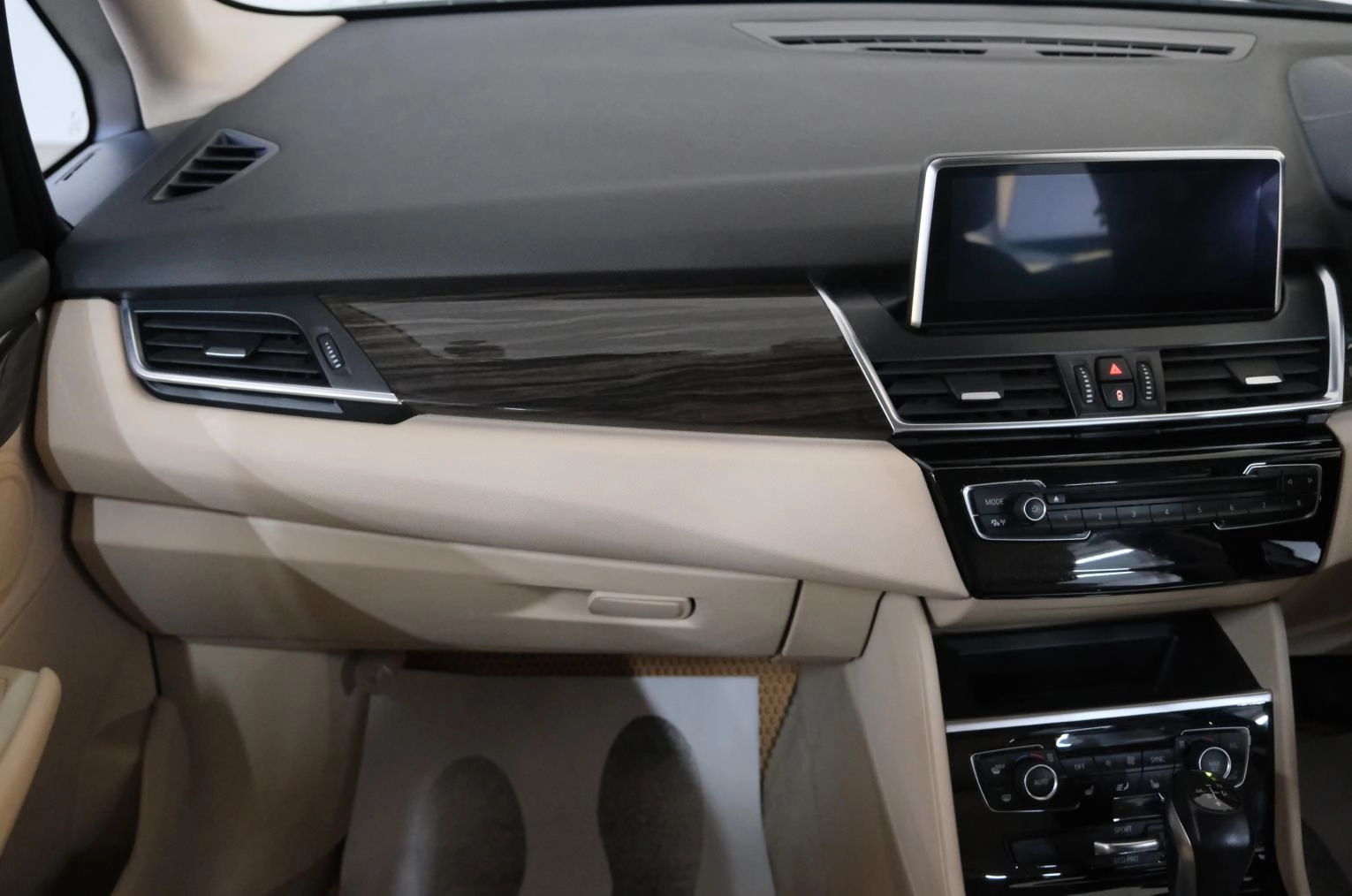 BMW 2 серия Active Tourer 18 из 24