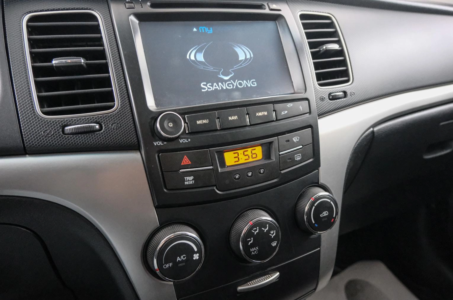 SsangYong Actyon 15 из 22