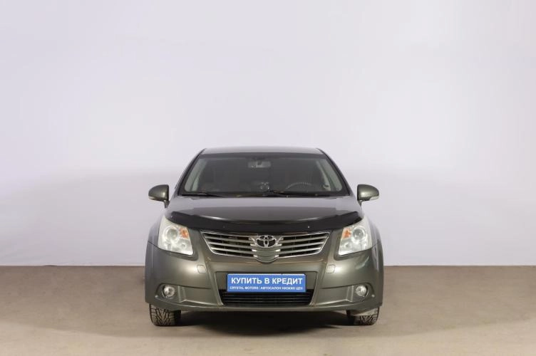Toyota Avensis 2 из 6