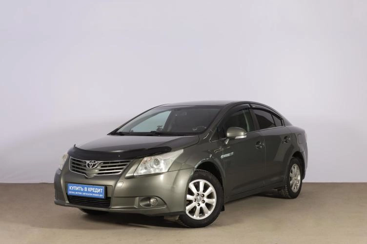 Toyota Avensis 3 из 6