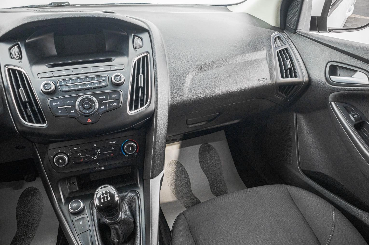 Ford Focus 22 из 26