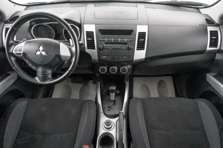 Mitsubishi Outlander 10 из 21