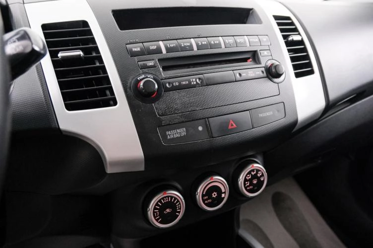 Mitsubishi Outlander 15 из 21