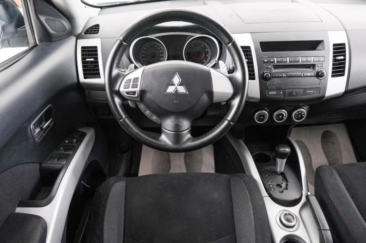 Mitsubishi Outlander 14 из 21