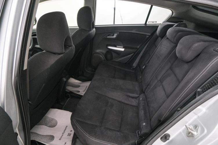 Honda Insight 19 из 20