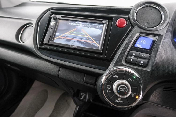 Honda Insight 15 из 20