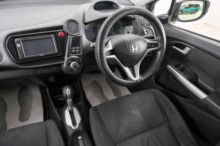 Honda Insight 9 из 20