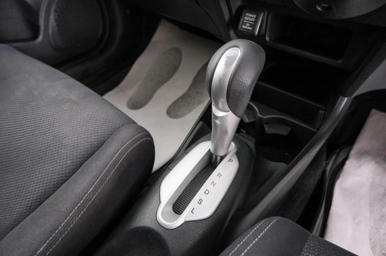 Honda Insight 16 из 20