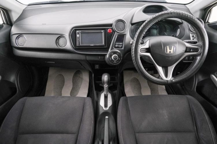 Honda Insight 10 из 20
