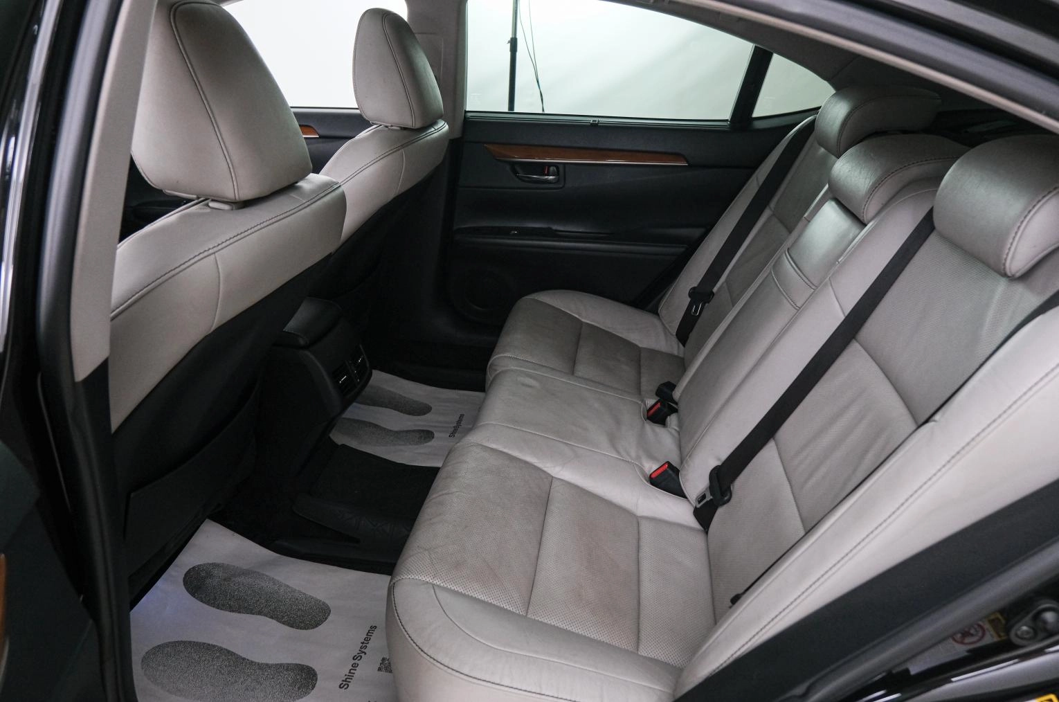 Lexus ES 22 из 24