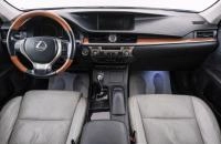 Lexus ES 10 из 24