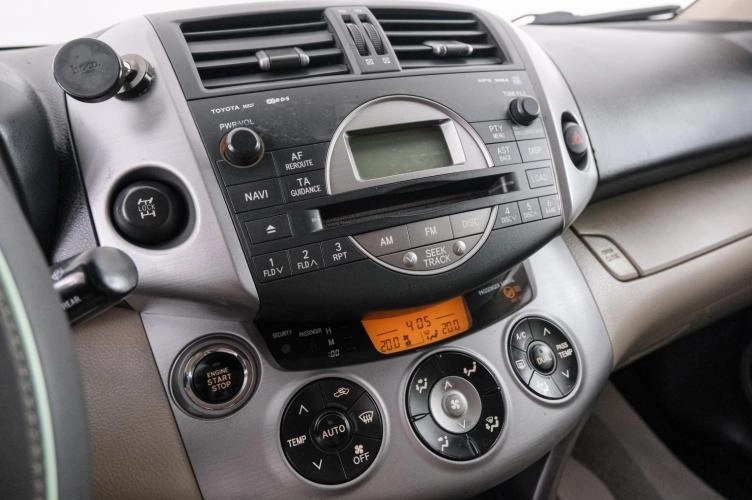 Toyota RAV4 15 из 22