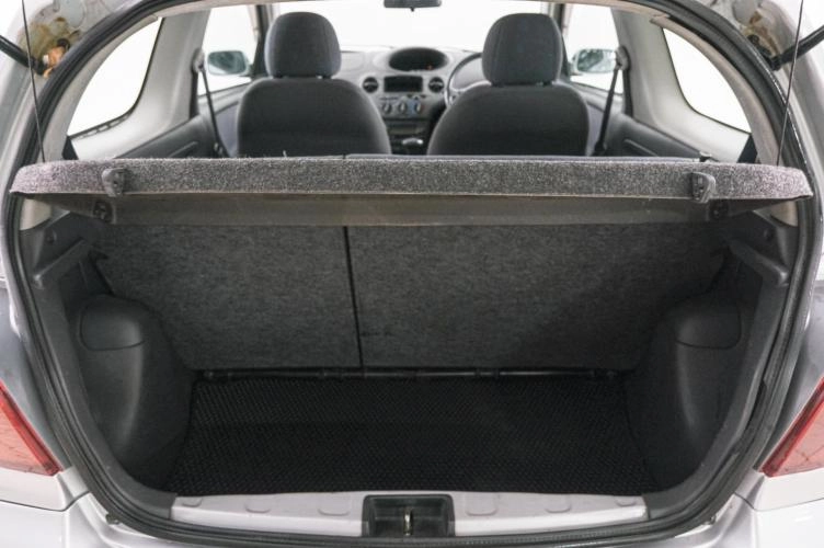 Toyota Vitz 21 из 21