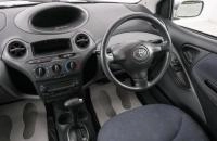 Toyota Vitz 9 из 21