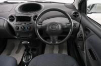 Toyota Vitz 14 из 21