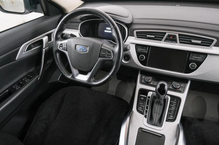 Geely Atlas 9 из 22
