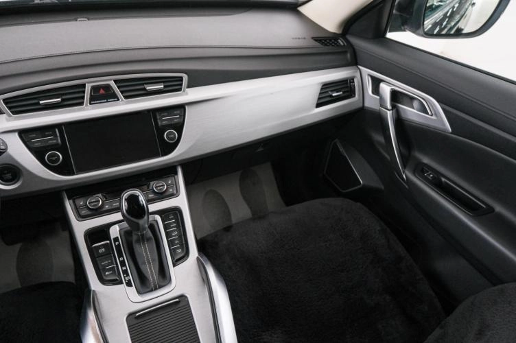 Geely Atlas 11 из 22