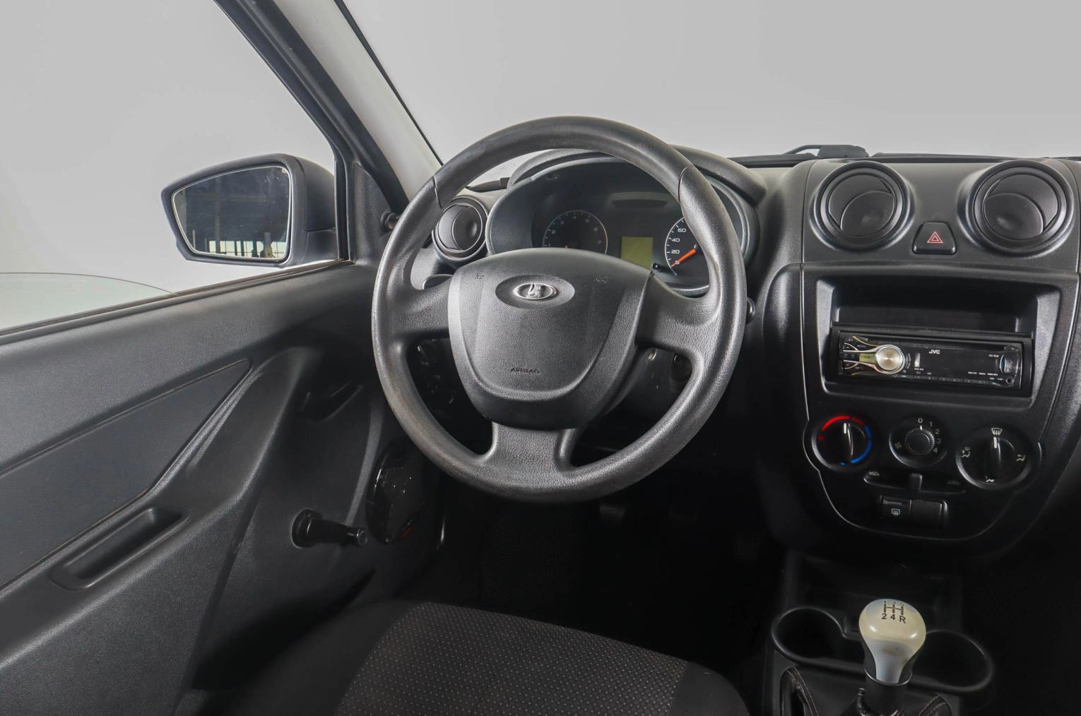 ВАЗ (LADA) Granta 11 из 18