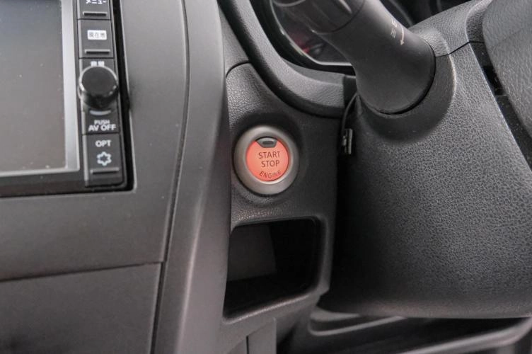 Nissan Note 17 из 23