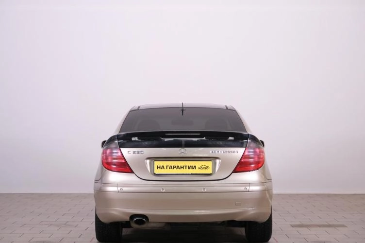 Mercedes-Benz C-класс 5 из 6