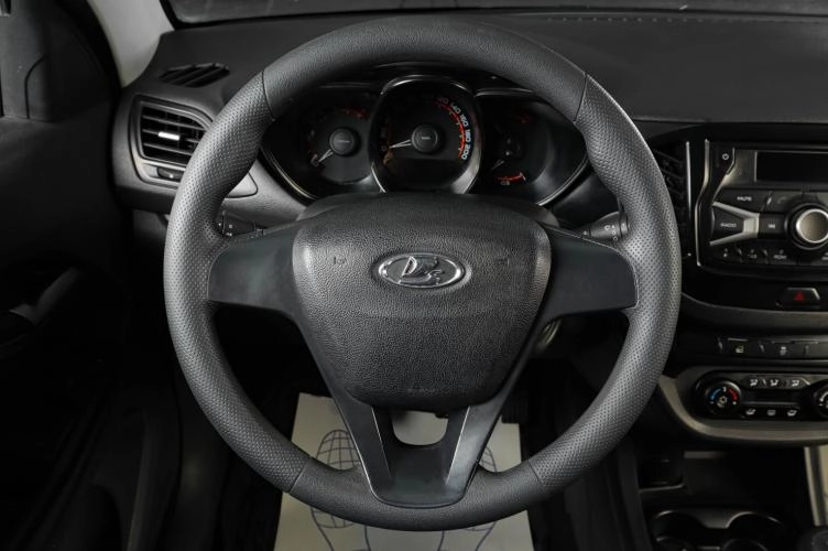 ВАЗ (LADA) Vesta 13 из 16