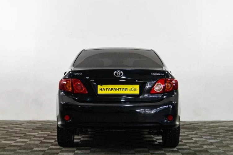 Toyota Corolla 5 из 6