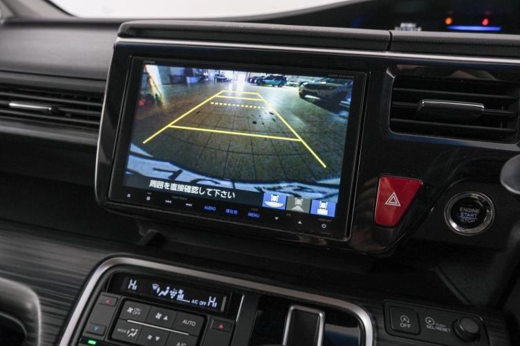 Honda Stepwgn Spada 15 из 23