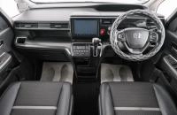 Honda Stepwgn Spada 10 из 23