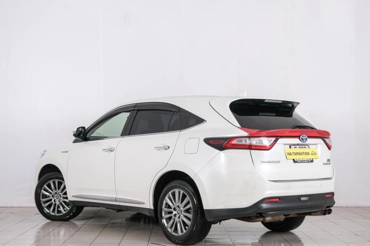Toyota Harrier 4 из 6