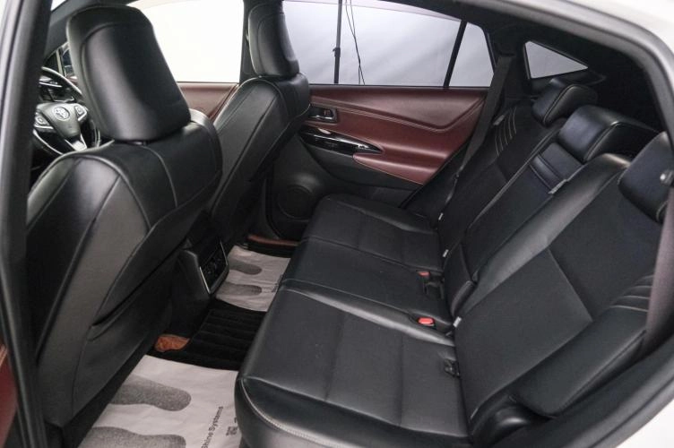 Toyota Harrier 19 из 21