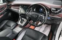 Toyota Harrier 8 из 21
