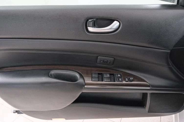 Nissan Teana 21 из 24