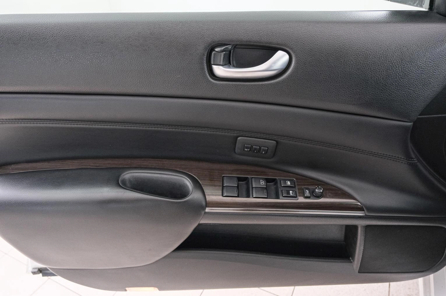 Nissan Teana 21 из 24