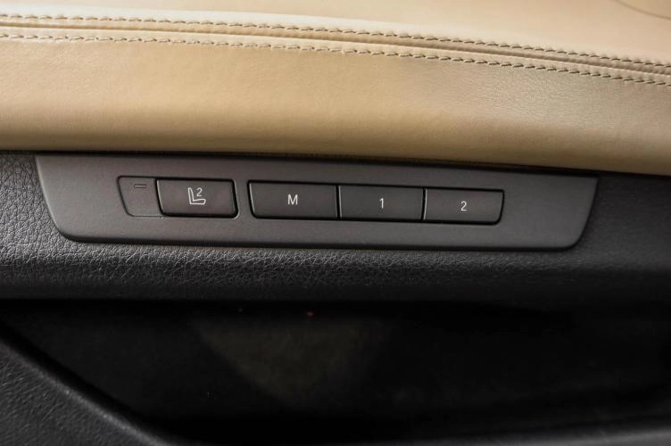 BMW 7 серия 26 из 28