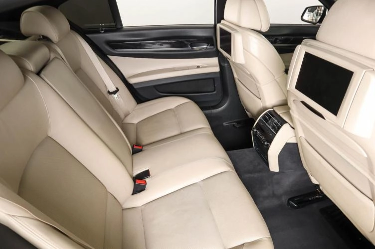 BMW 7 серия 11 из 28