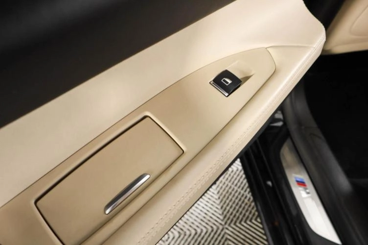 BMW 7 серия 28 из 28
