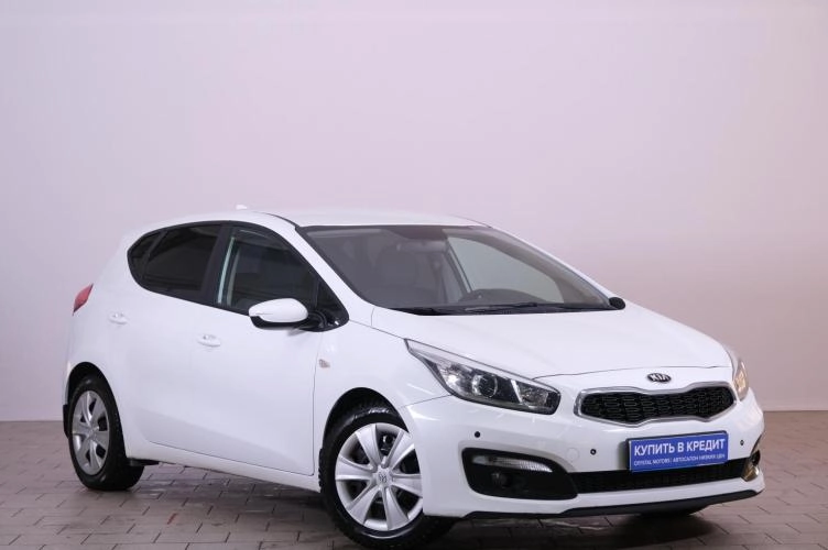 KIA cee'd 1 из 6