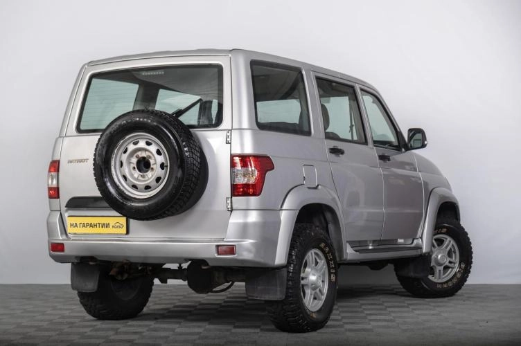 УАЗ Patriot 6 из 6